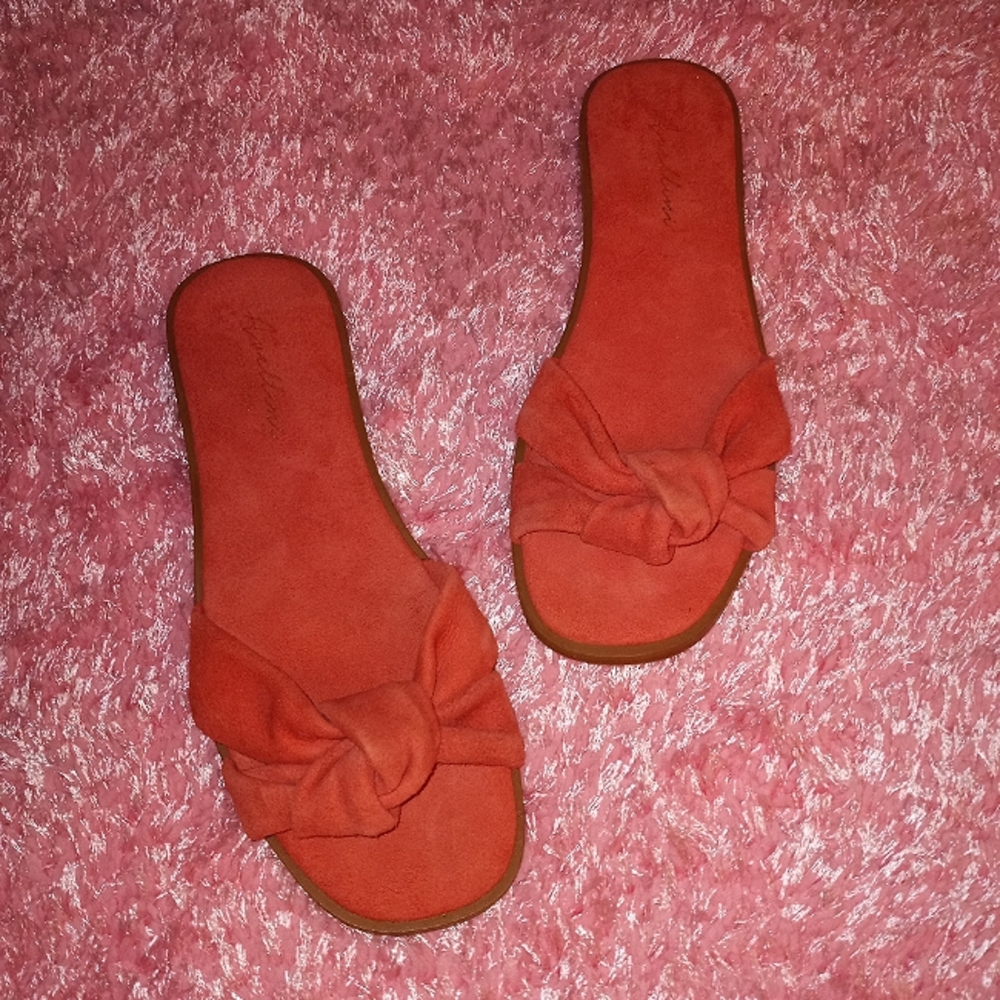7.5 Avellini Coral Bow Tie Knotted Sandals